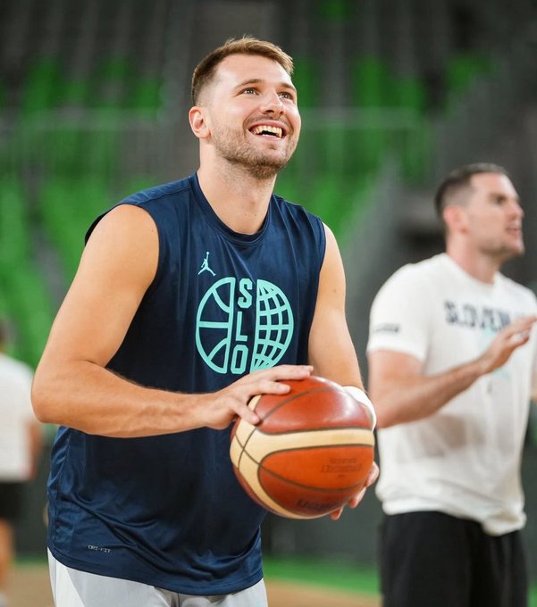 斯洛文尼亚男篮主帅：东契奇会出战接下来两场热身赛中的一场