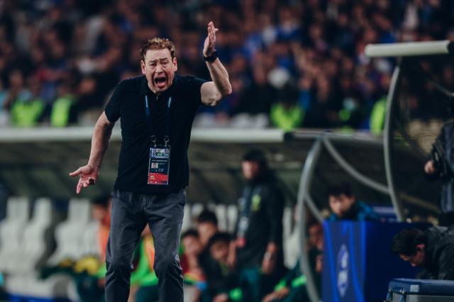 逆转到被绝平！申花吞下苦果 固执斯卢茨基遭质疑