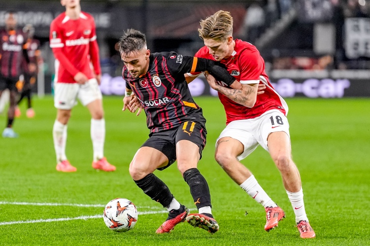 2026世界杯买球平台-土媒：马竞正在关注25岁土耳其国脚阿克昆，球员司职边锋