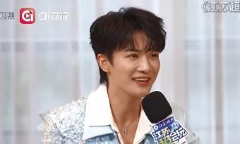 2026世界杯买球官网-周深：在苏超比赛唱歌很激动很紧张，祝福生活中每一位拼搏者